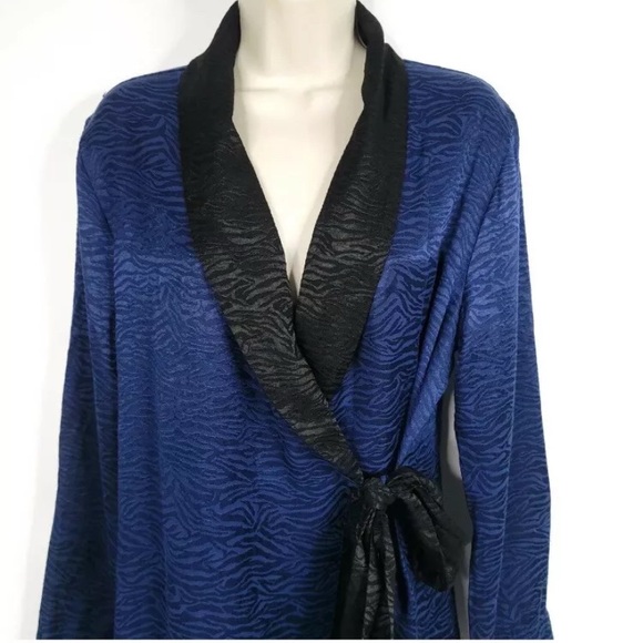 Victorias Secret Womens Pajama Top / Robe XS Blue Black Satin Wrap Long Sleeve - Picture 3 of 7
